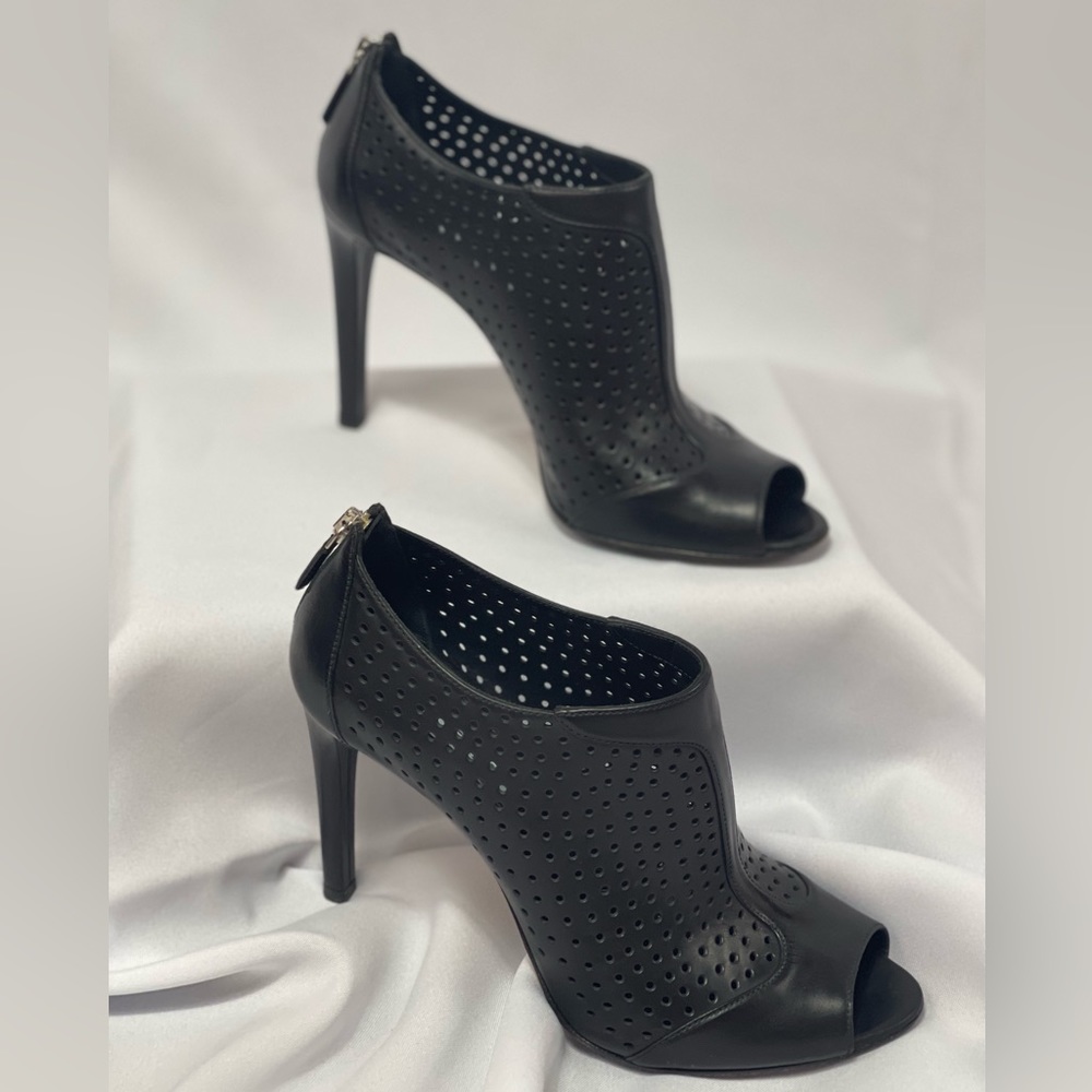 Prada (Authentic) Ankle bootie/stiletto: excellent condition: for only worn once